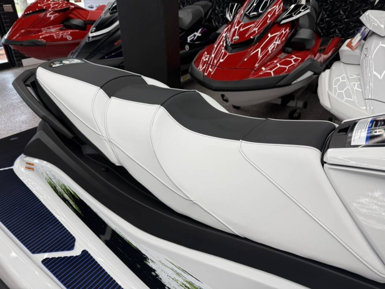 A photo of this 2026 Yamaha Waverunners VX® Deluxe with Audio