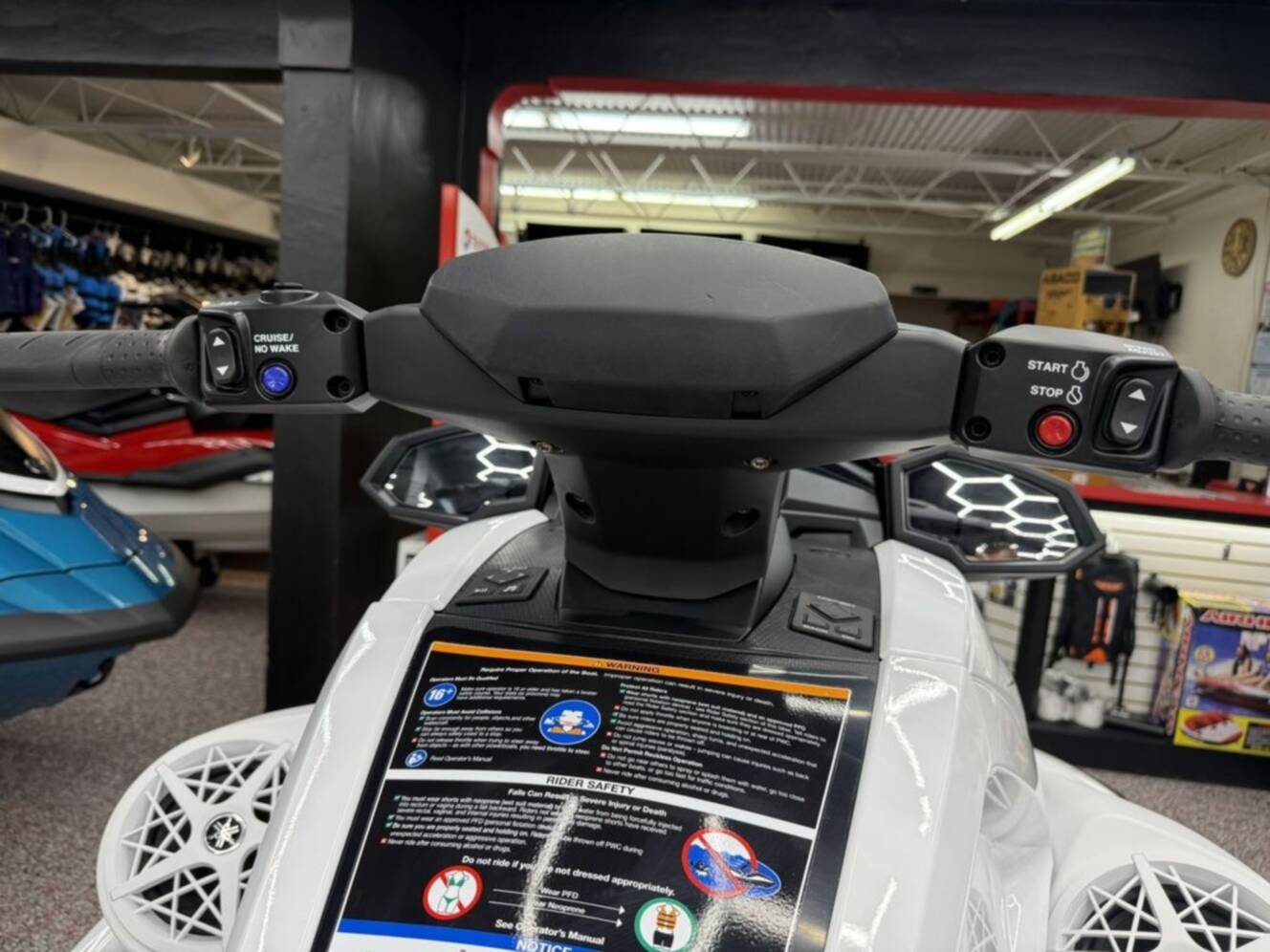 A photo of this 2026 Yamaha Waverunners VX® Deluxe with Audio