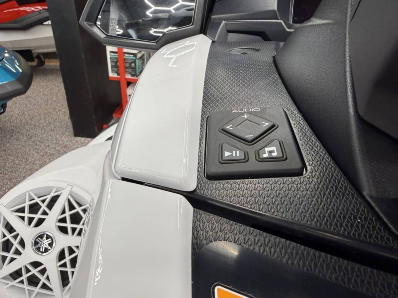 A photo of this 2026 Yamaha Waverunners VX® Deluxe with Audio