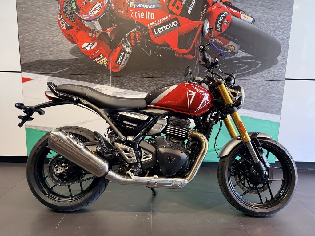 2025 Triumph Speed 400 Carnival Red / Storm Grey BASE in Miami, FL