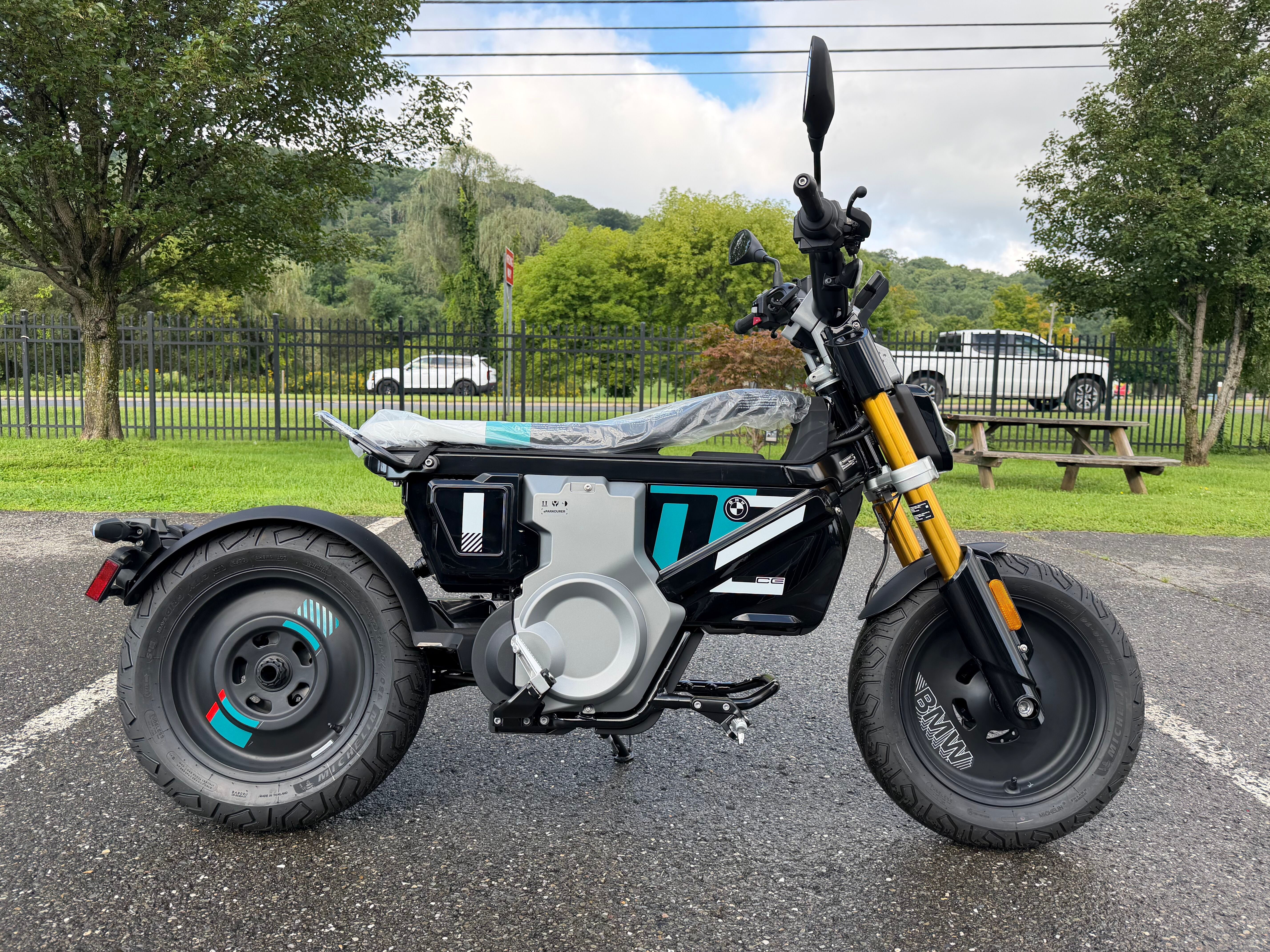 2025 BMW CE 02 02 in New Milford, CT