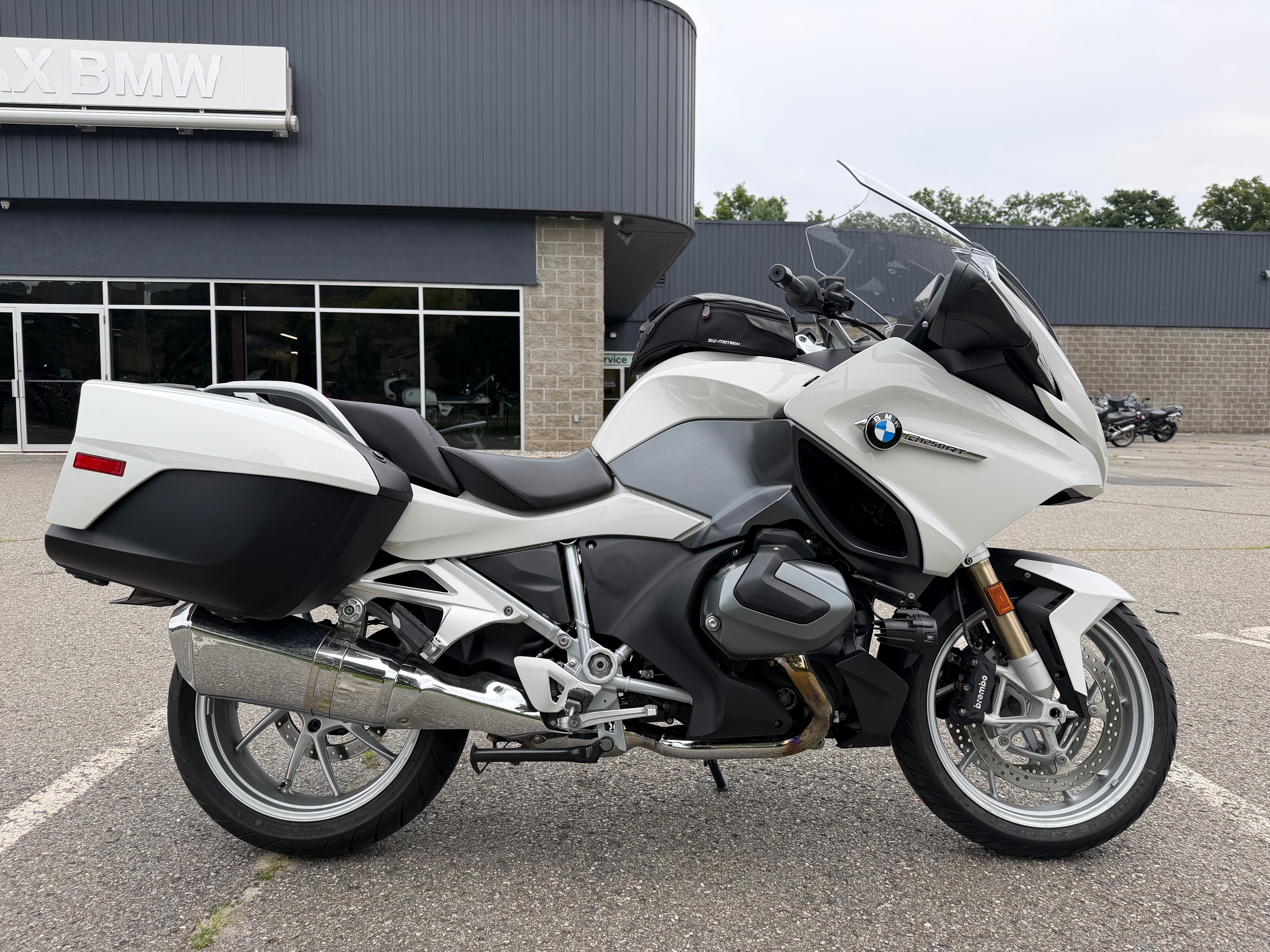 2023 BMW R1250RT in New Milford, CT