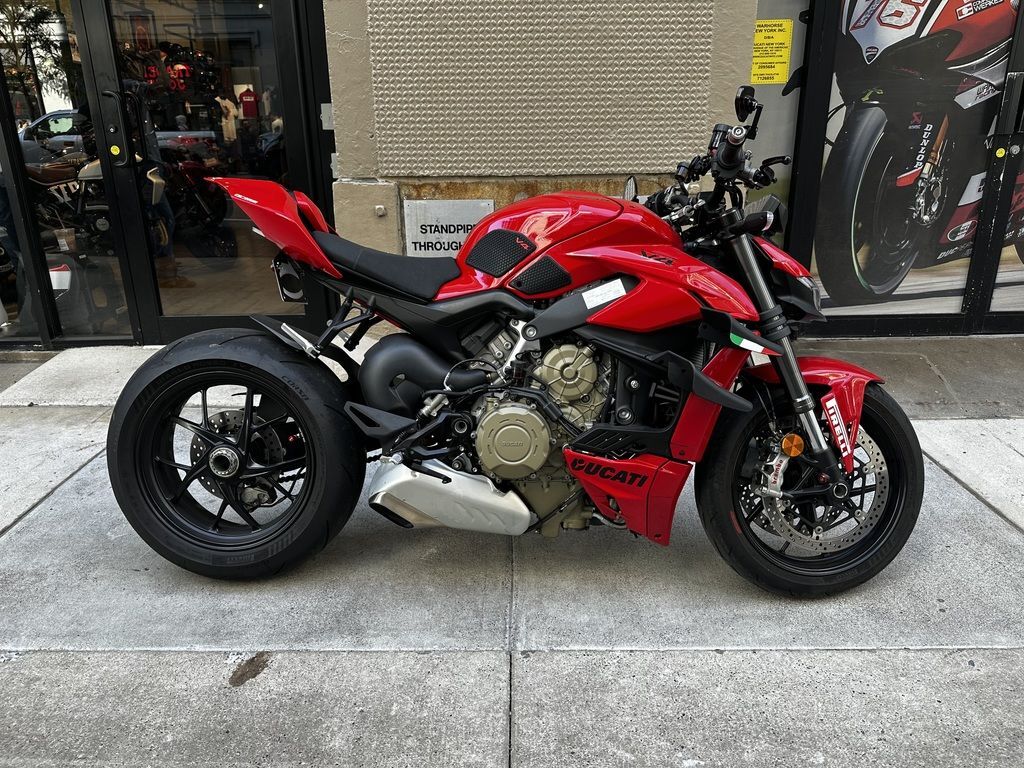 2024 Ducati Streetfighter V4 Red V4 in New York, NY
