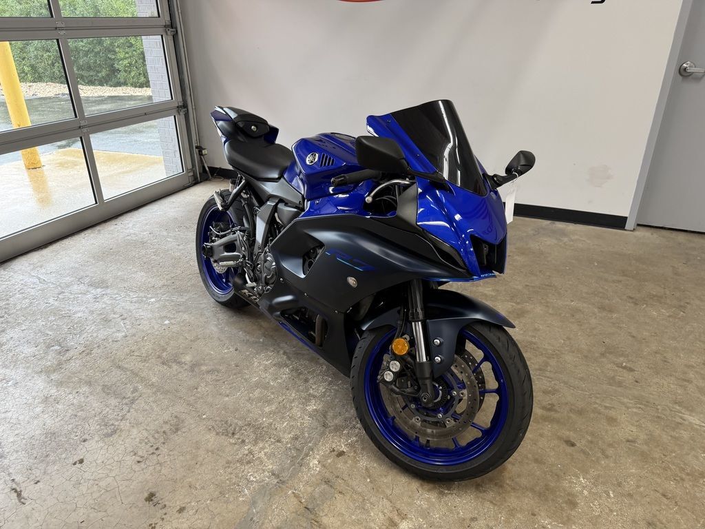 2023 Yamaha YZF-R7 R7 in Barrington, IL