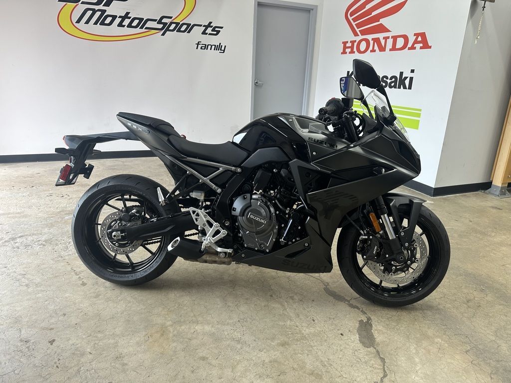 2025 Suzuki GSX-8R 8R in Barrington, IL