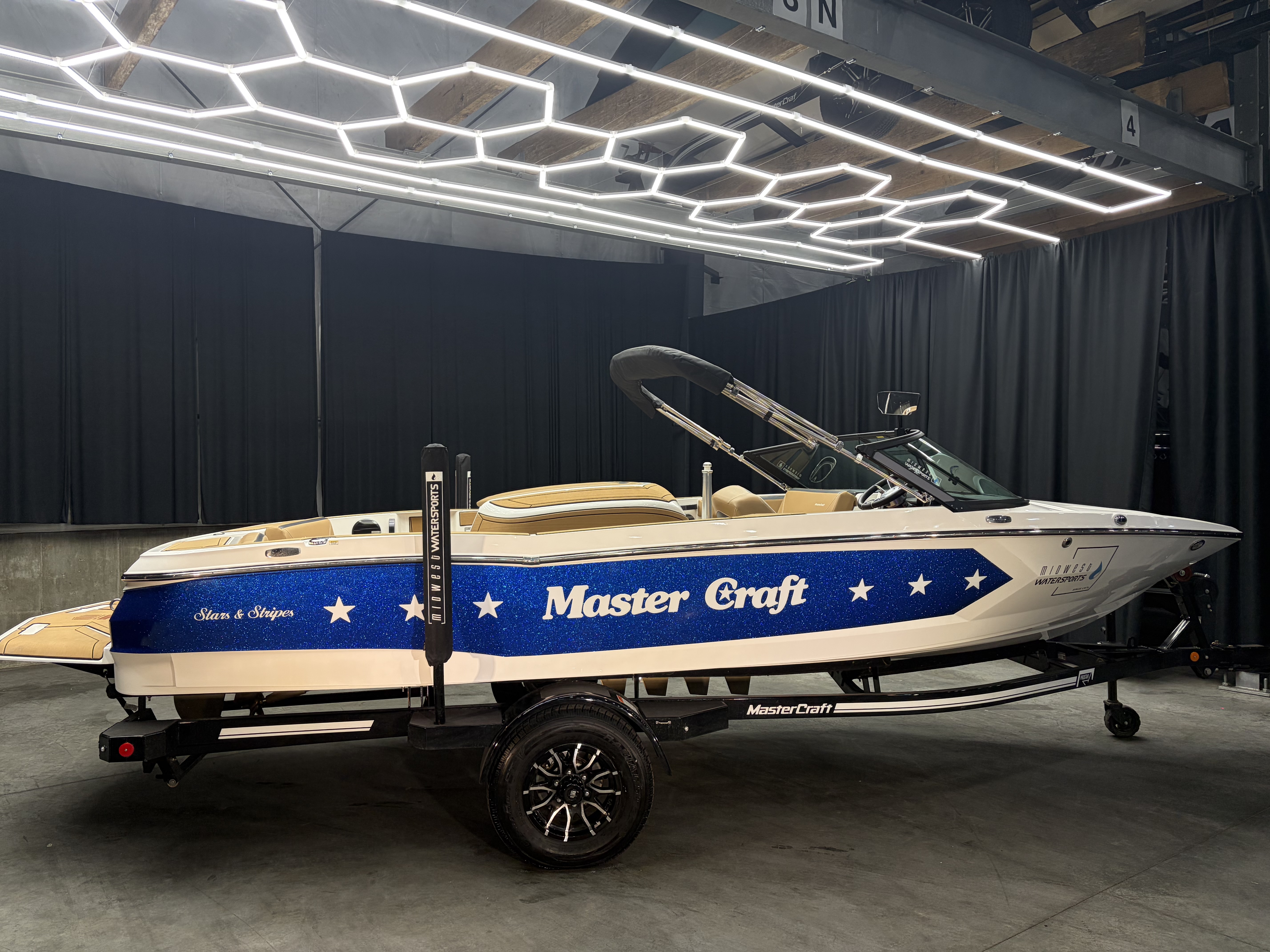 2026 Mastercraft ProStar Ski and Wakeboard Boat boat