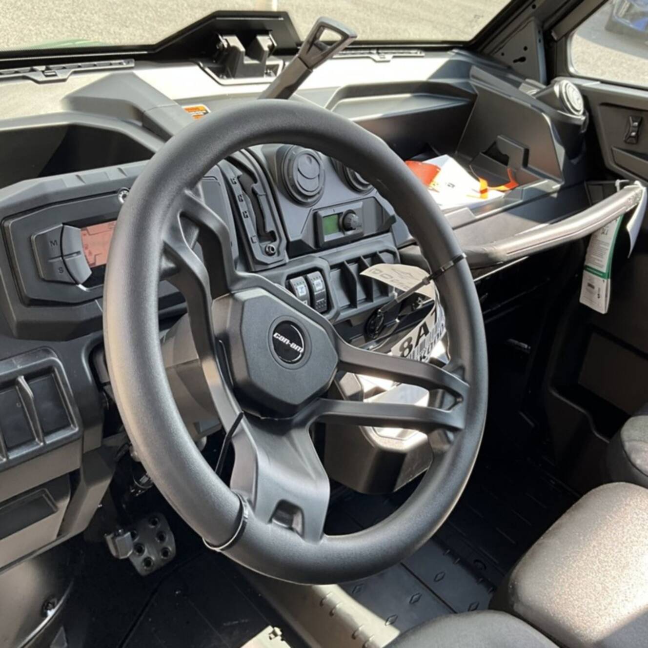 A photo of this 2026 Can-Am Defender MAX DPS CAB HD10
