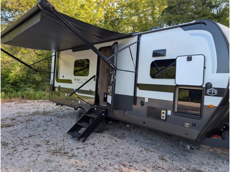 2027 Forest River Rockwood Mini Lite 2523MBR