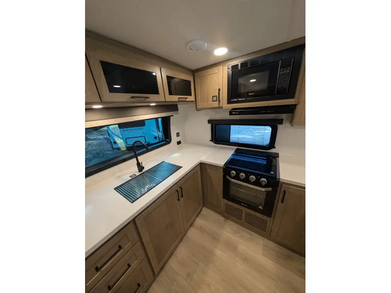 2027 Forest River Rockwood Mini Lite 2523MBR