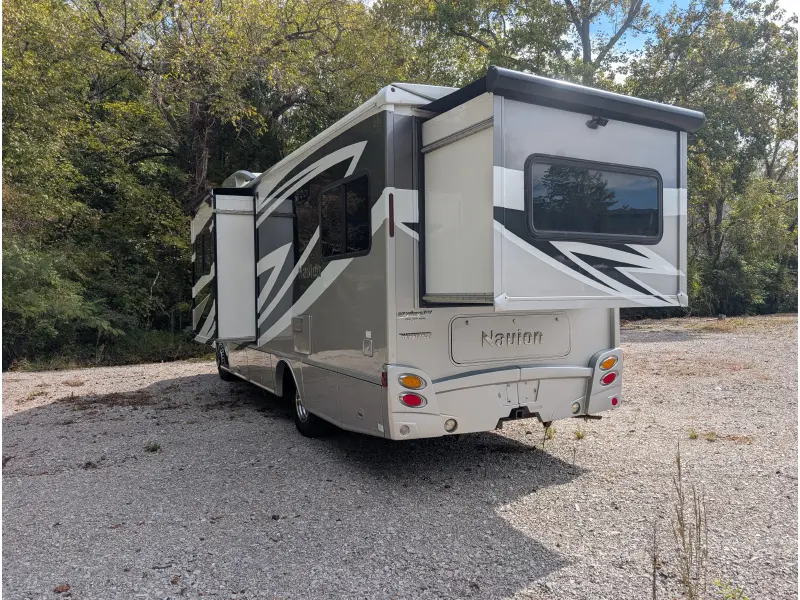2016 Winnebago Navion 24G