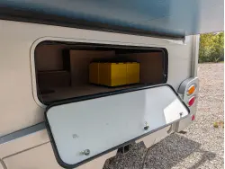 2016 Winnebago Navion 24G
