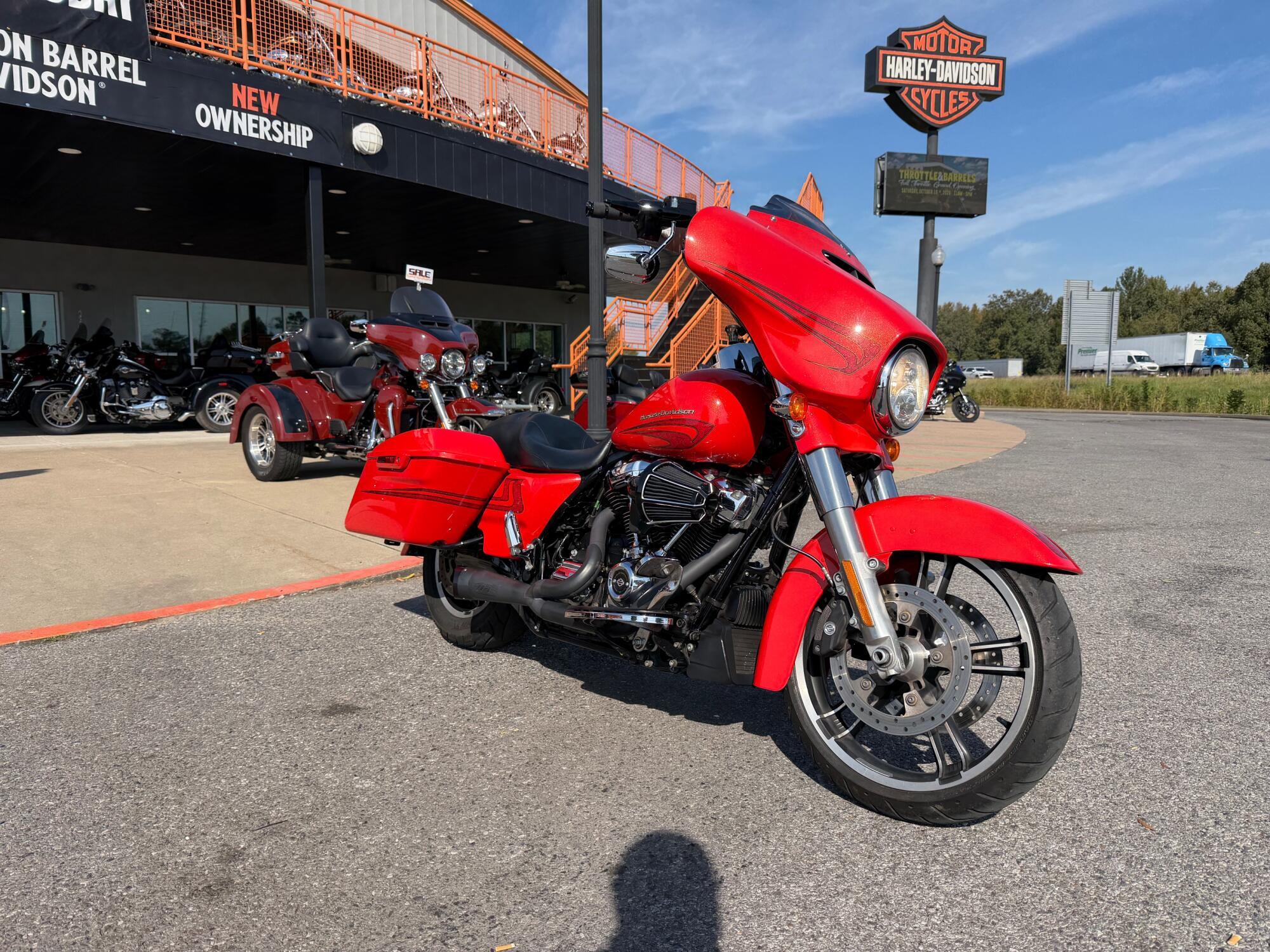 2017 Harley-Davidson Street Glide Special SPECIAL in Winterville, NC
