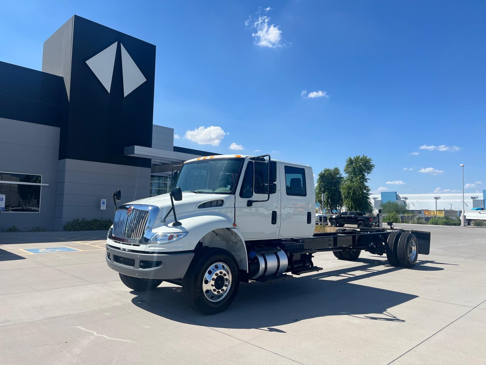 2019 INTERNATIONAL 4300 SBA in Phoenix, AZ