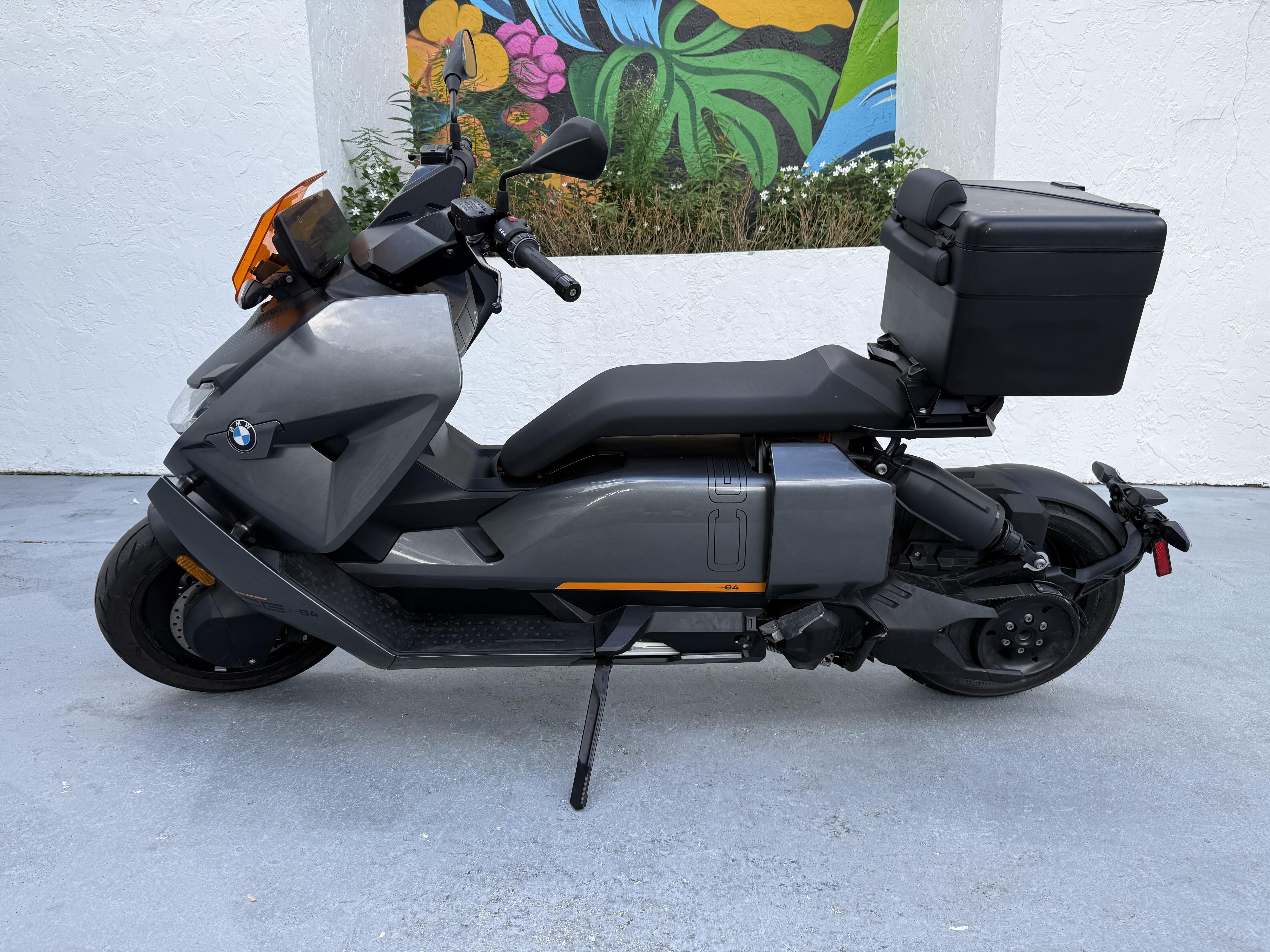 2023 BMW CE 04 04 in Plantation, FL