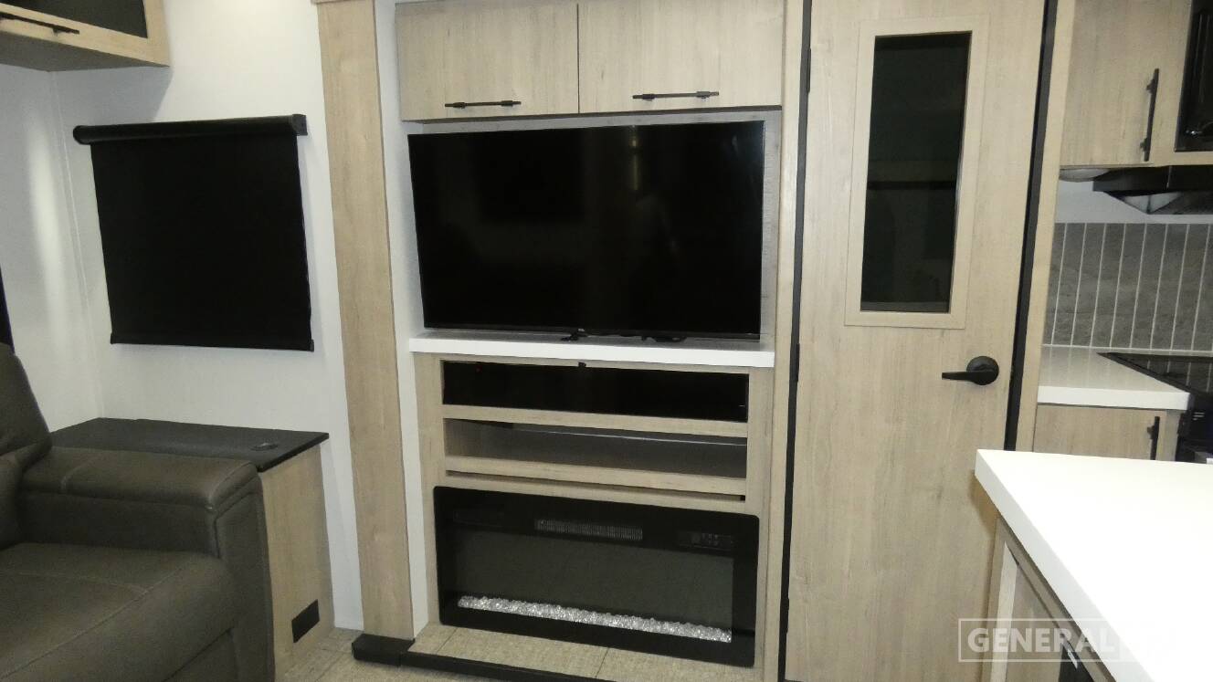 A photo of this 2025 Grand Design IMAGINE 2970RL