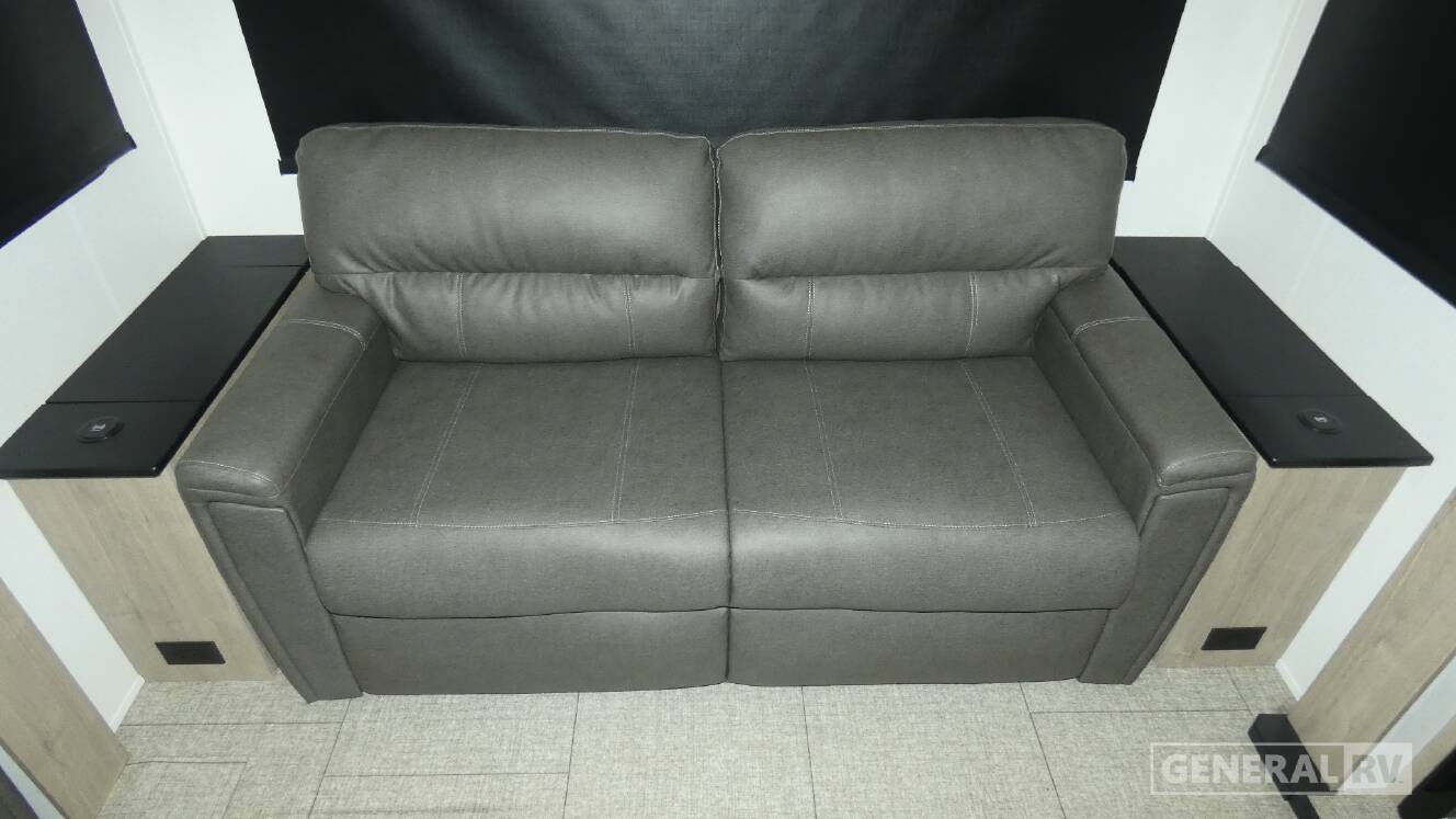 A photo of this 2025 Grand Design IMAGINE 2970RL