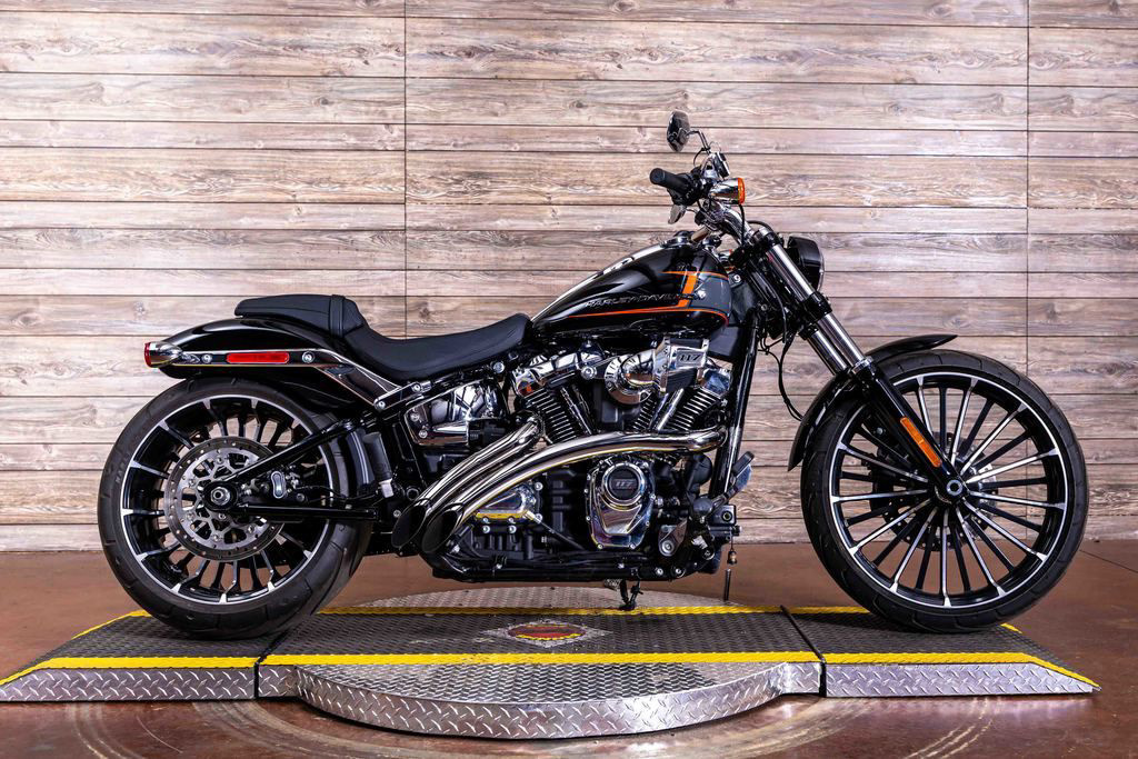 Harley-Davidson FXBR 117 外装一式　クラッシュカーボン 6abf3671653044cd52063e02.jpg?