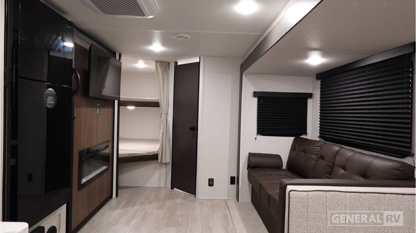 A photo of this 2027 Prime Time Rv AVENGER 26DBS