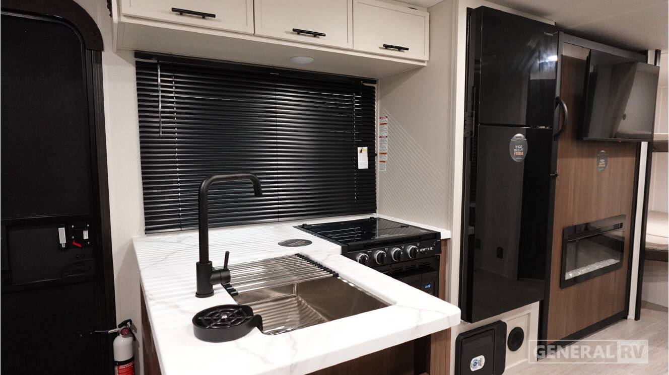A photo of this 2027 Prime Time Rv AVENGER 26DBS