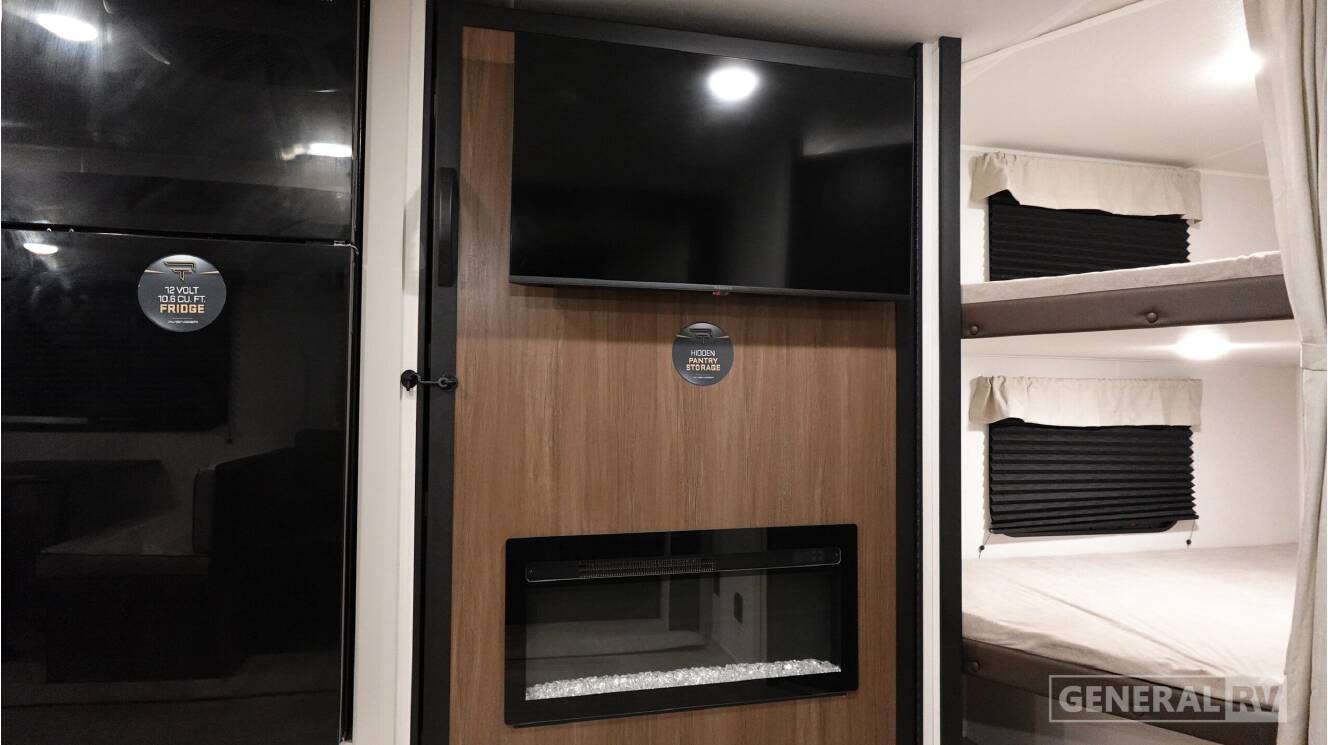 A photo of this 2027 Prime Time Rv AVENGER 26DBS