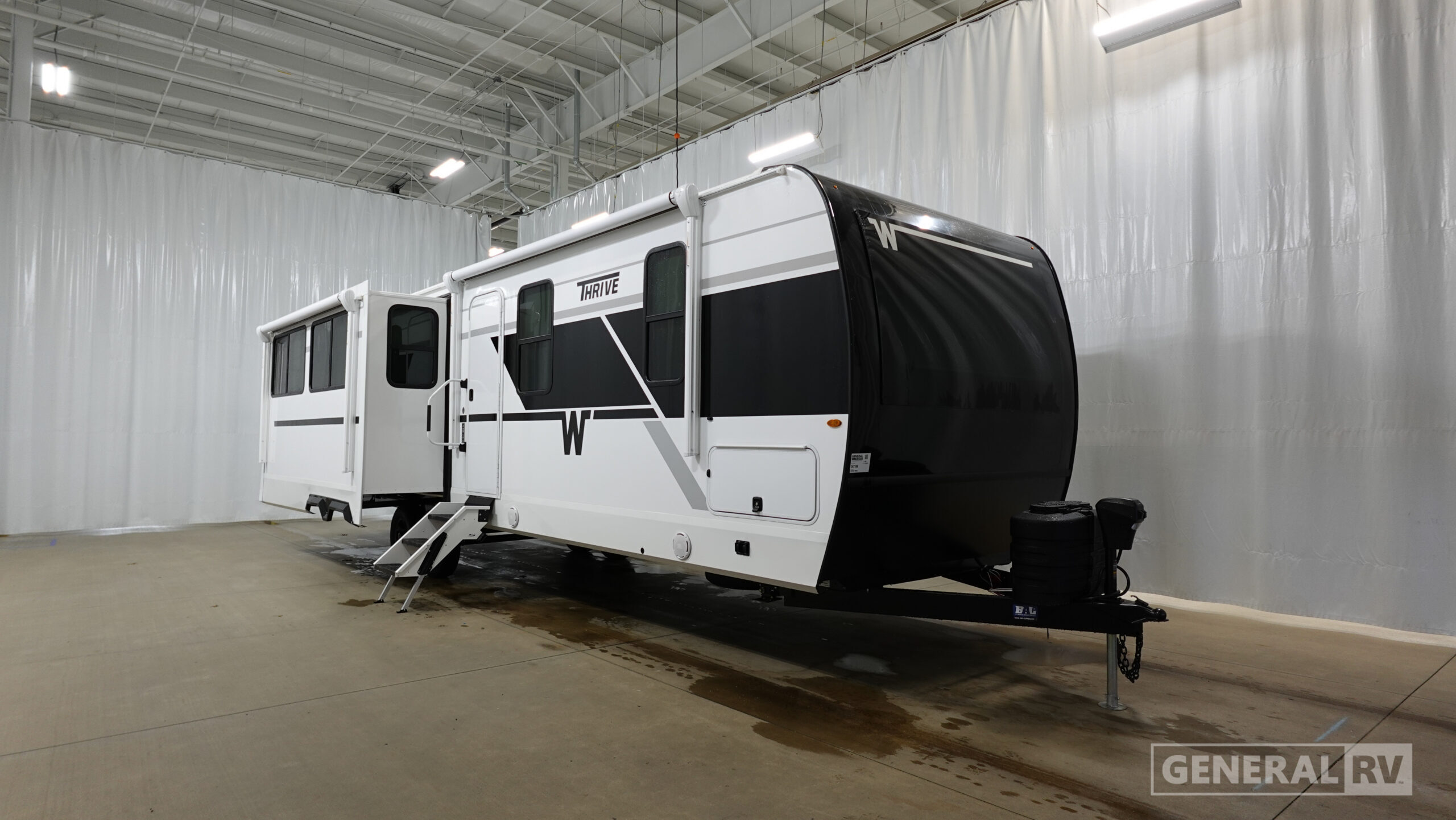 2026 Winnebago THRIVE 29RLO in elizabetown PA