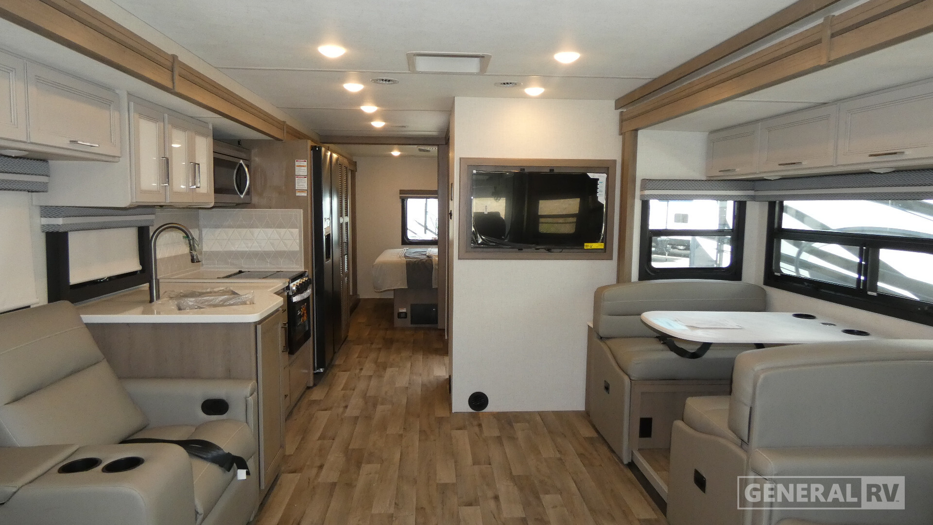 2026 Thor Motor Coach HURRICANE 35R in south weber UT