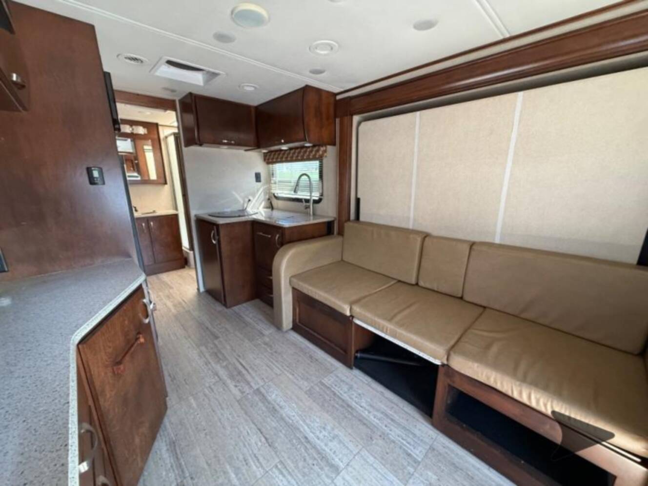 A photo of this 2016 Renegade Villagio 25MBS