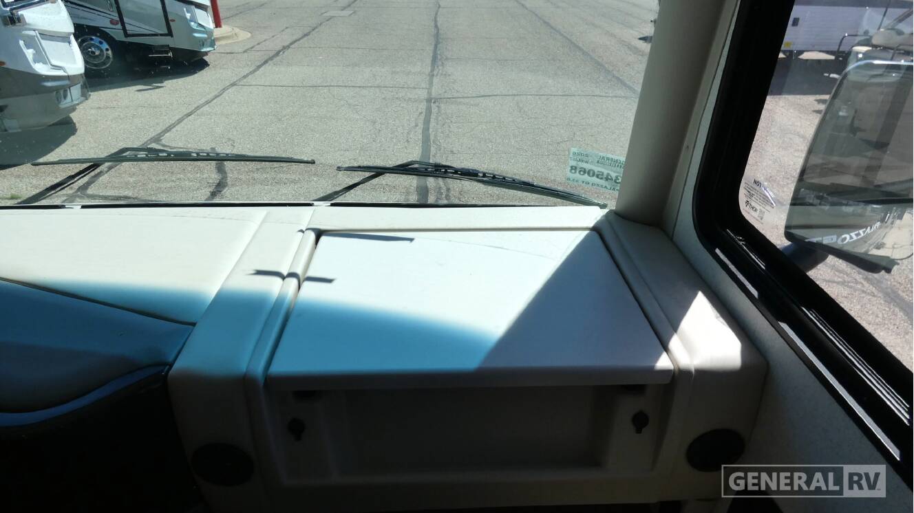 A photo of this 2026 Thor Motor Coach PALAZZO GT 33.6