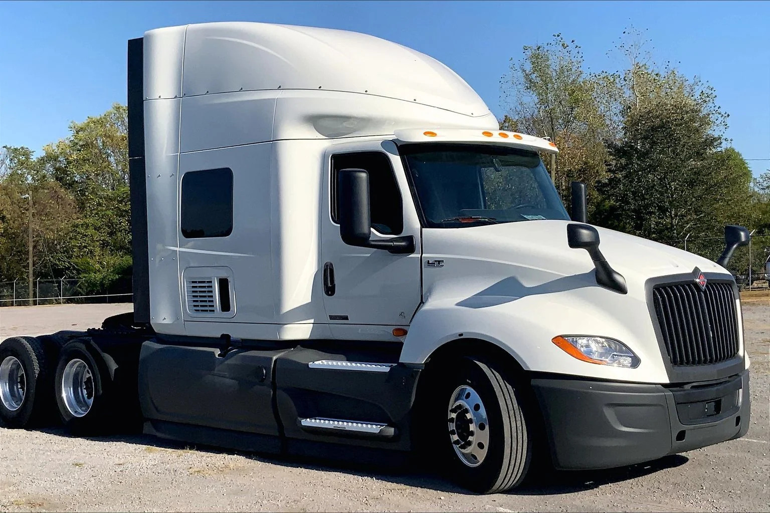 2023 INTERNATIONAL LT625 6X4 in La Vergne, TN
