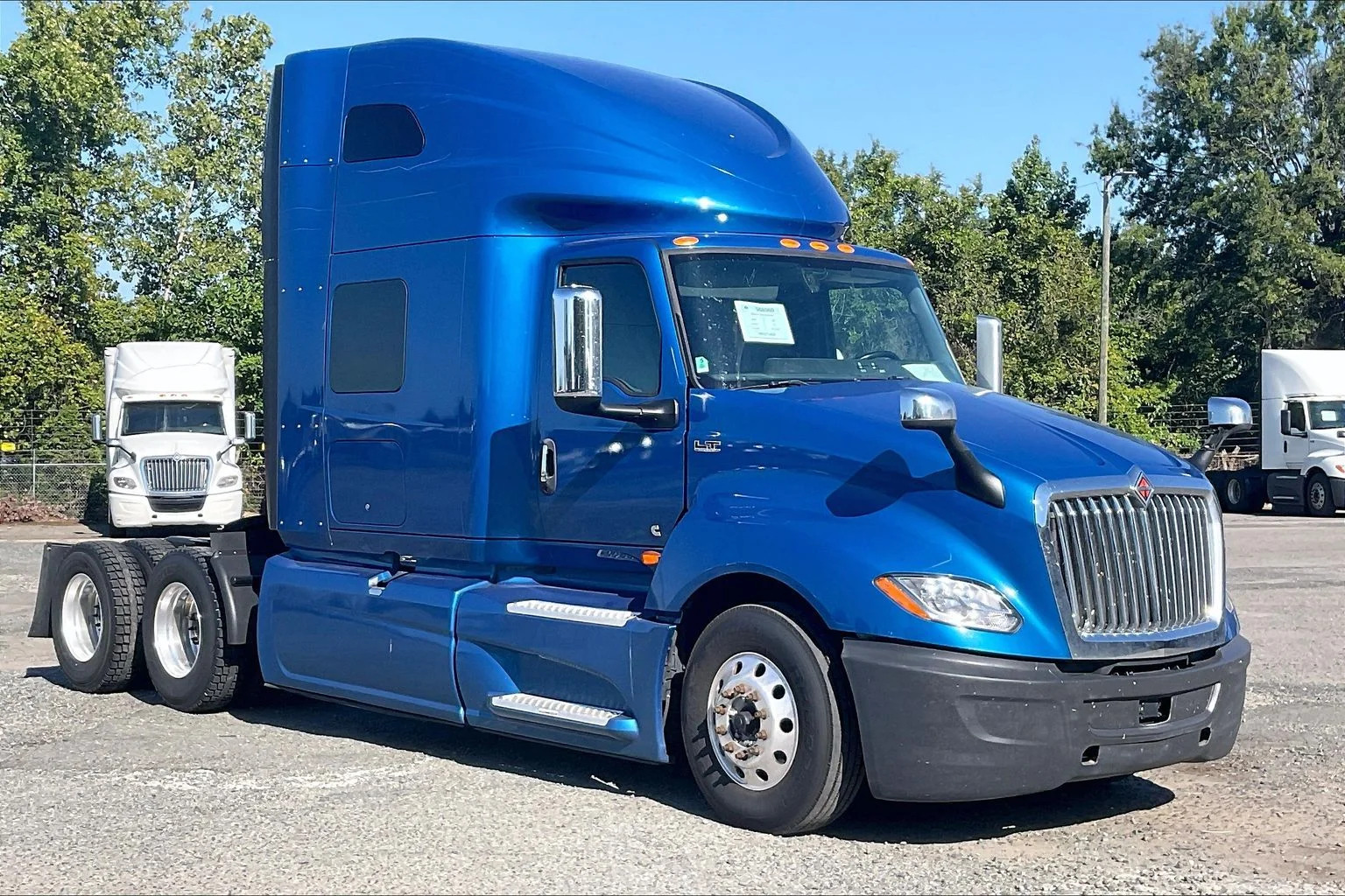 2022 INTERNATIONAL LT625 6x4 in Charlotte, NC