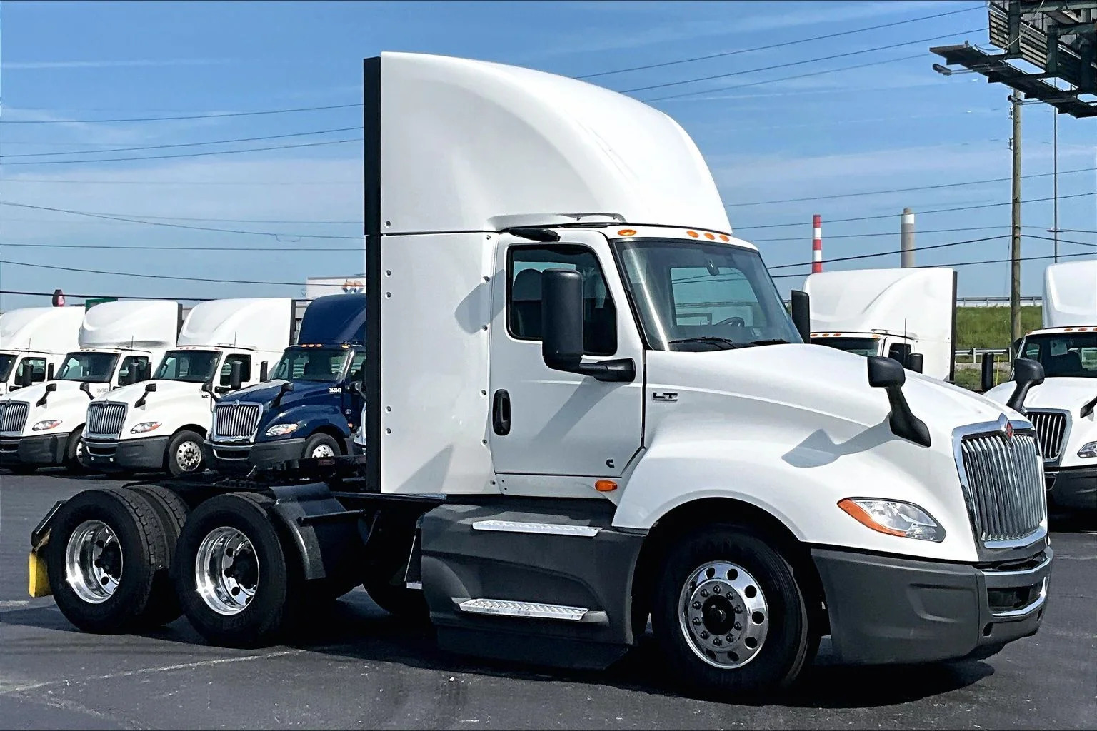2021 INTERNATIONAL LT625 6x4 in Indianapolis, IN