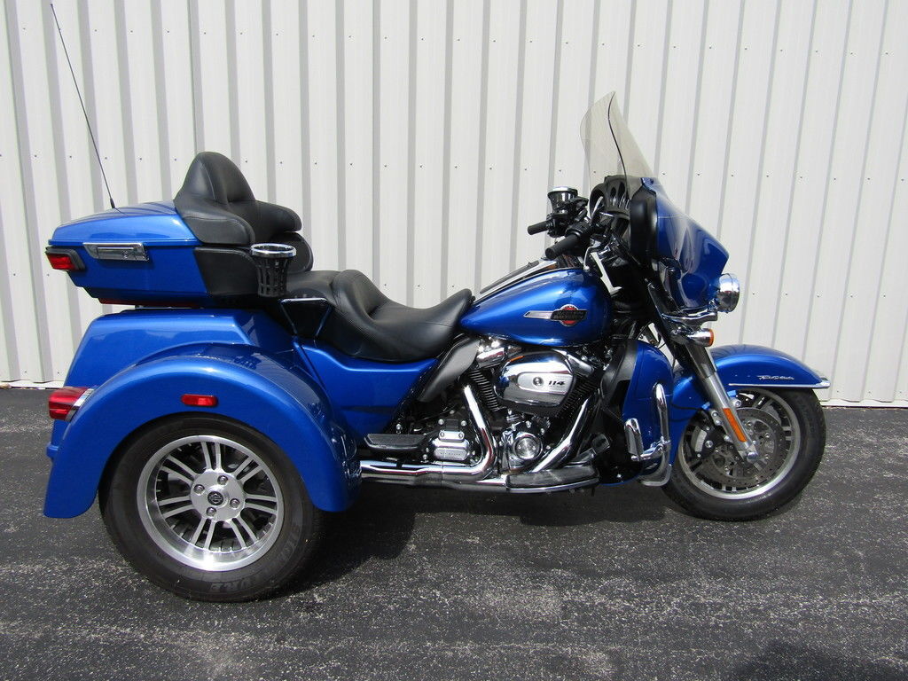 2024 Harley-Davidson® FLHTCUTG - Tri Glide® Ultra ULTRA CLASSIC in St. Charles, MO