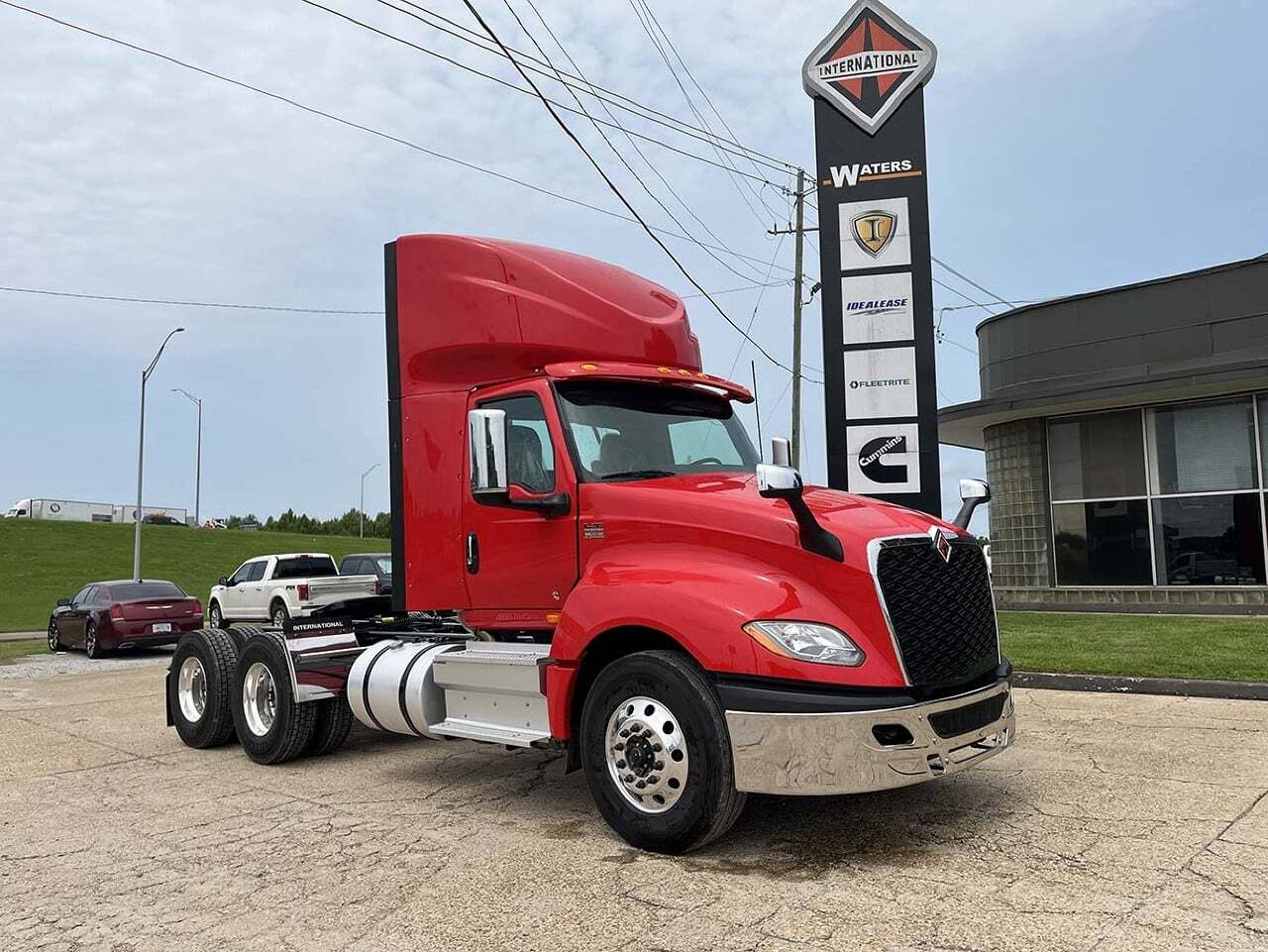 2027 INTERNATIONAL LT 625 in Columbus, MS
