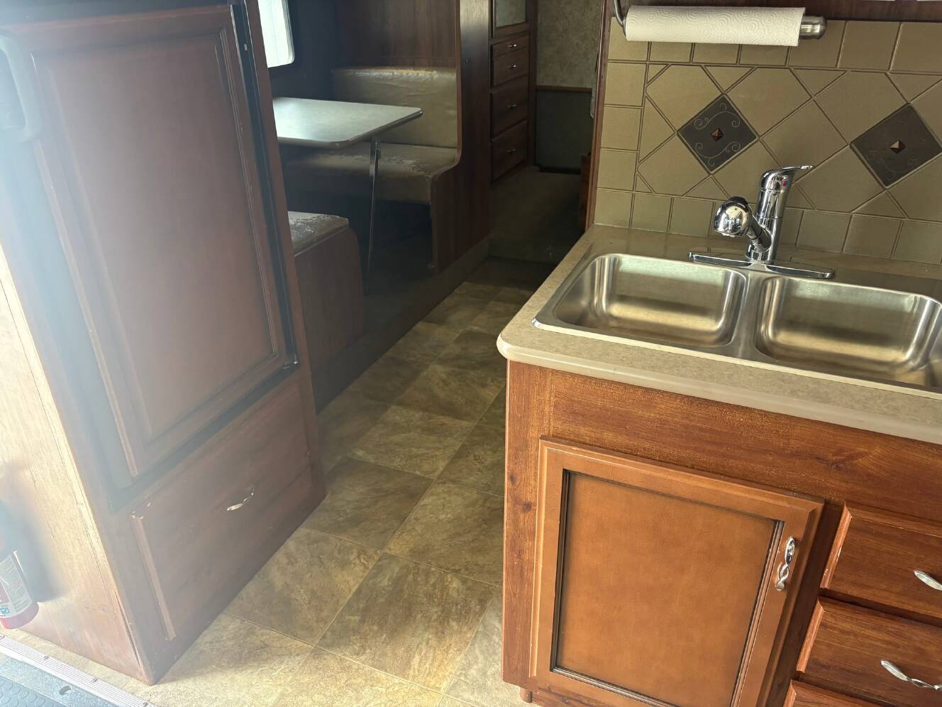 A photo of this 2014 Fleetwood Storm 32H