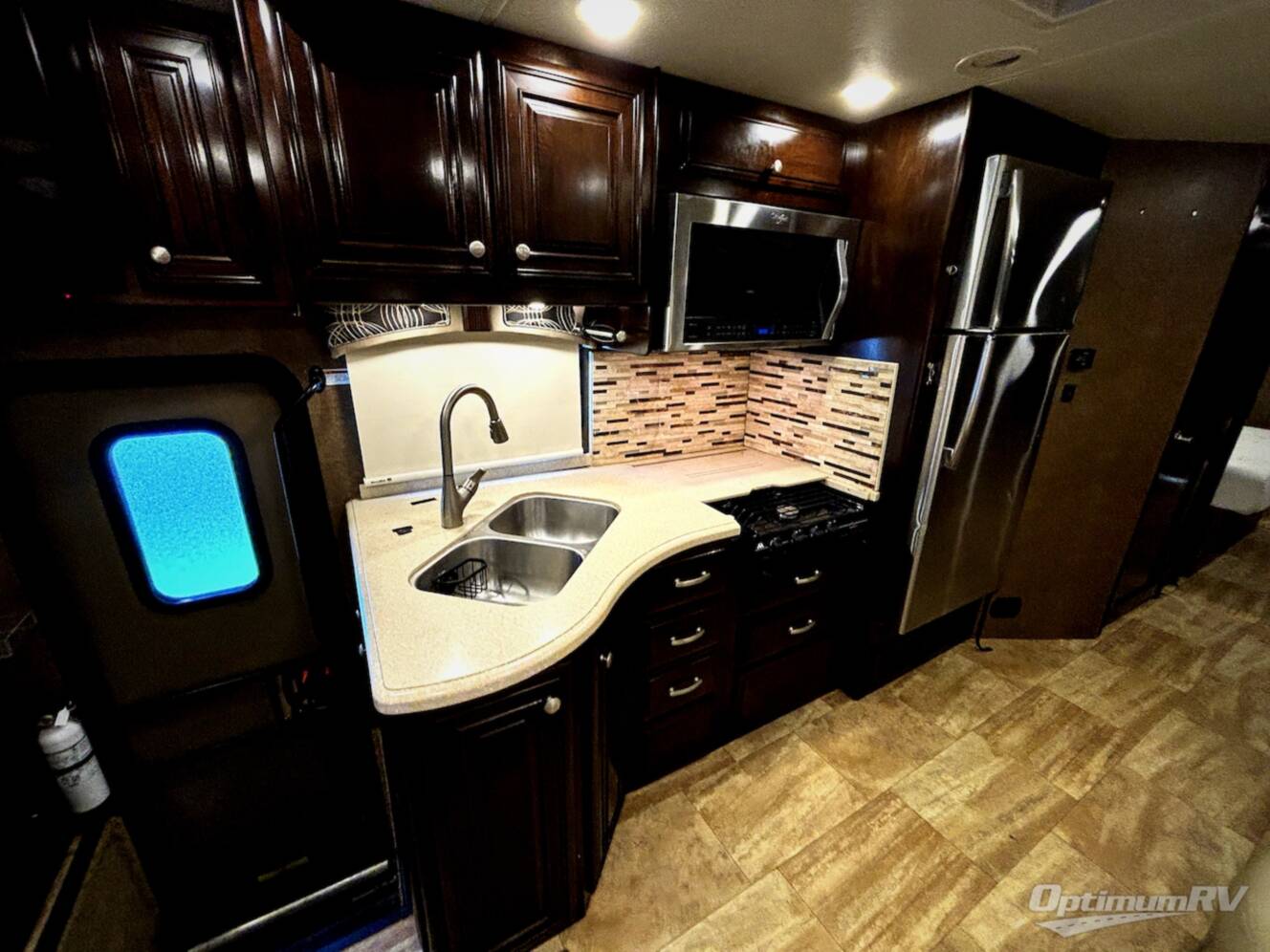 A photo of this 2017 Thor Palazzo 36.1