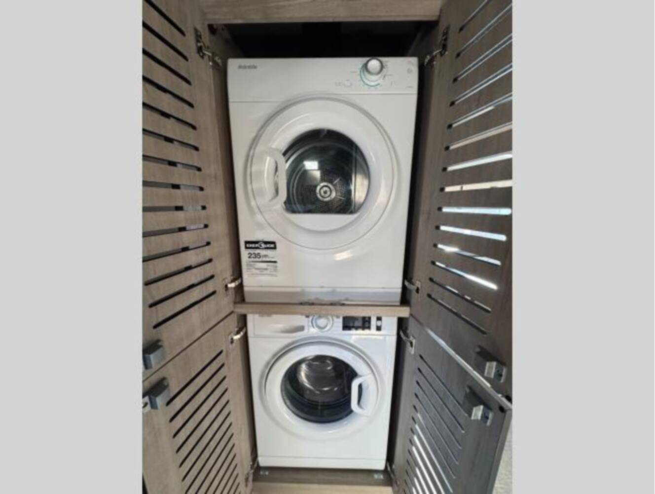 A photo of this 2026 Grand Design Lineage Series F 31ZW