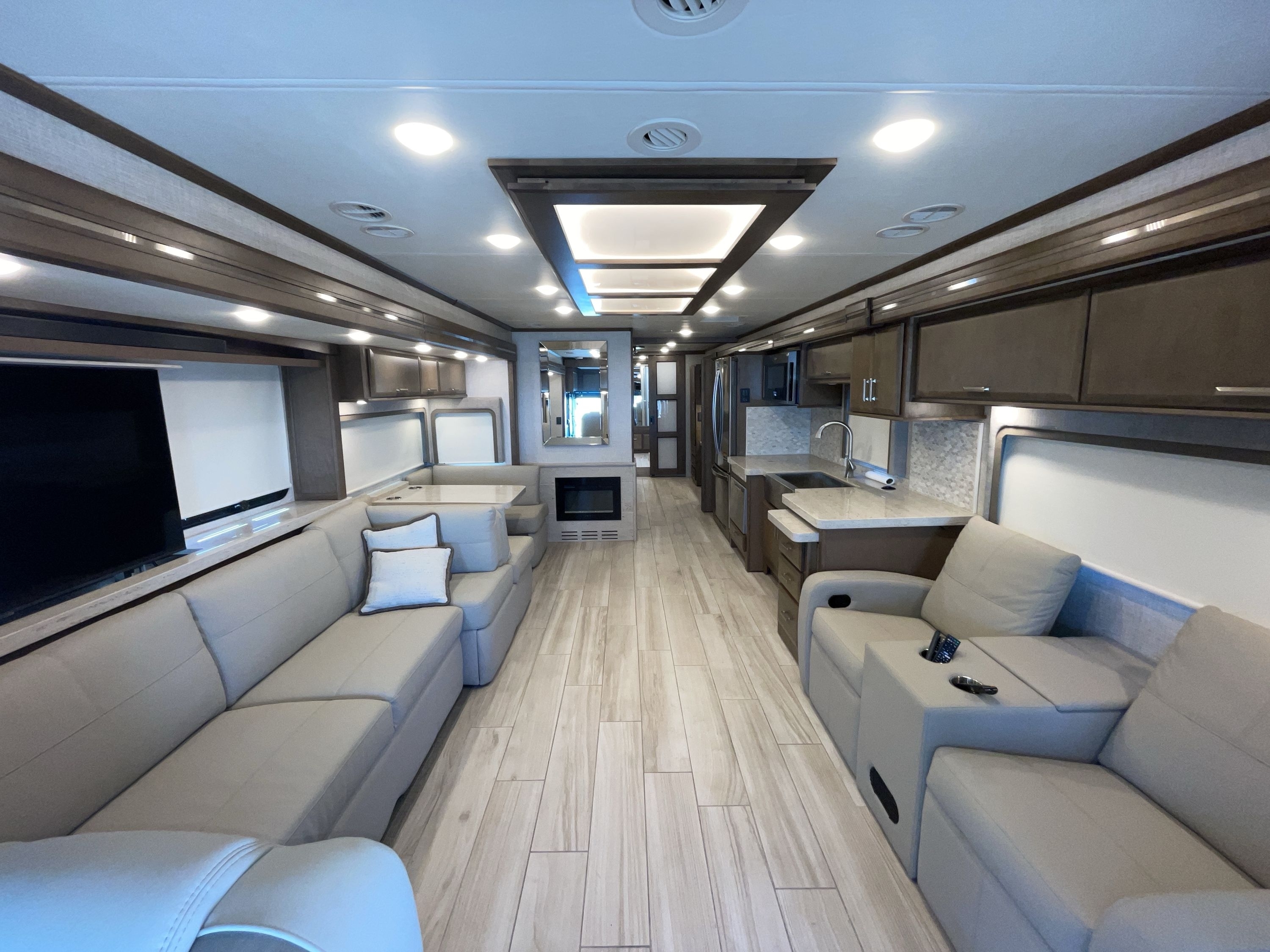2022 Thor TUSCANY 45MX in greenwood IN