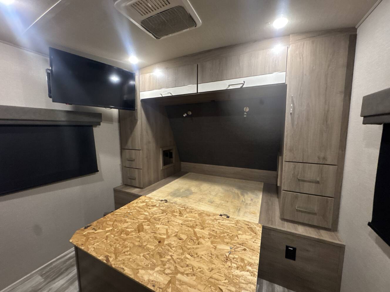 A photo of this 2022 Grand Design IMAGINE 3100RD