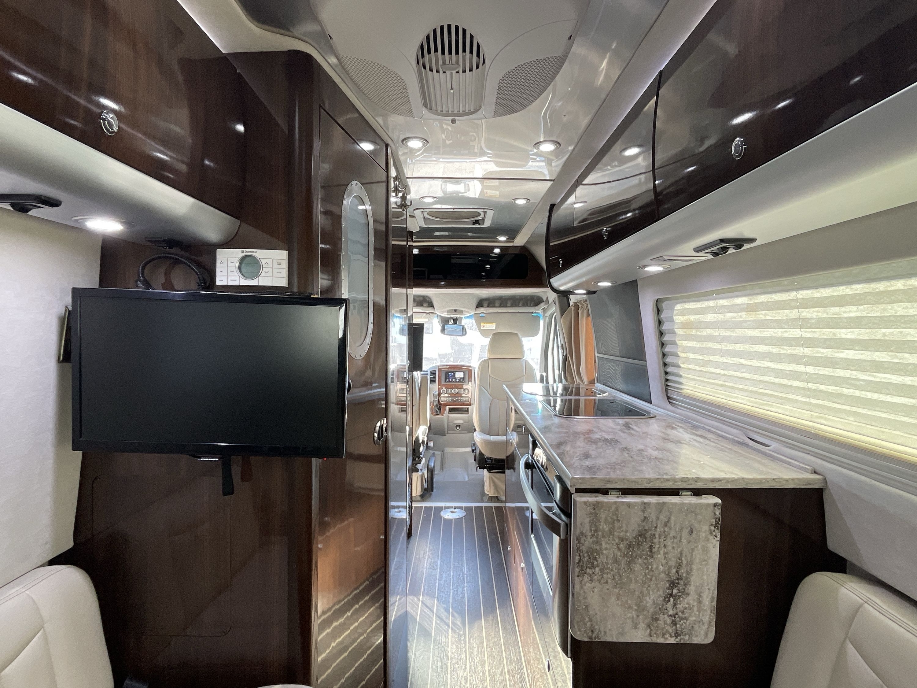 2015 Airstream INTERSTATE 3500 EXT GRAND TOUR 3500 4WD in meridian ID