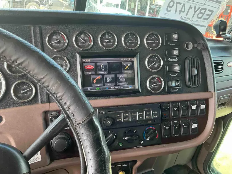 2014 PETERBILT 386