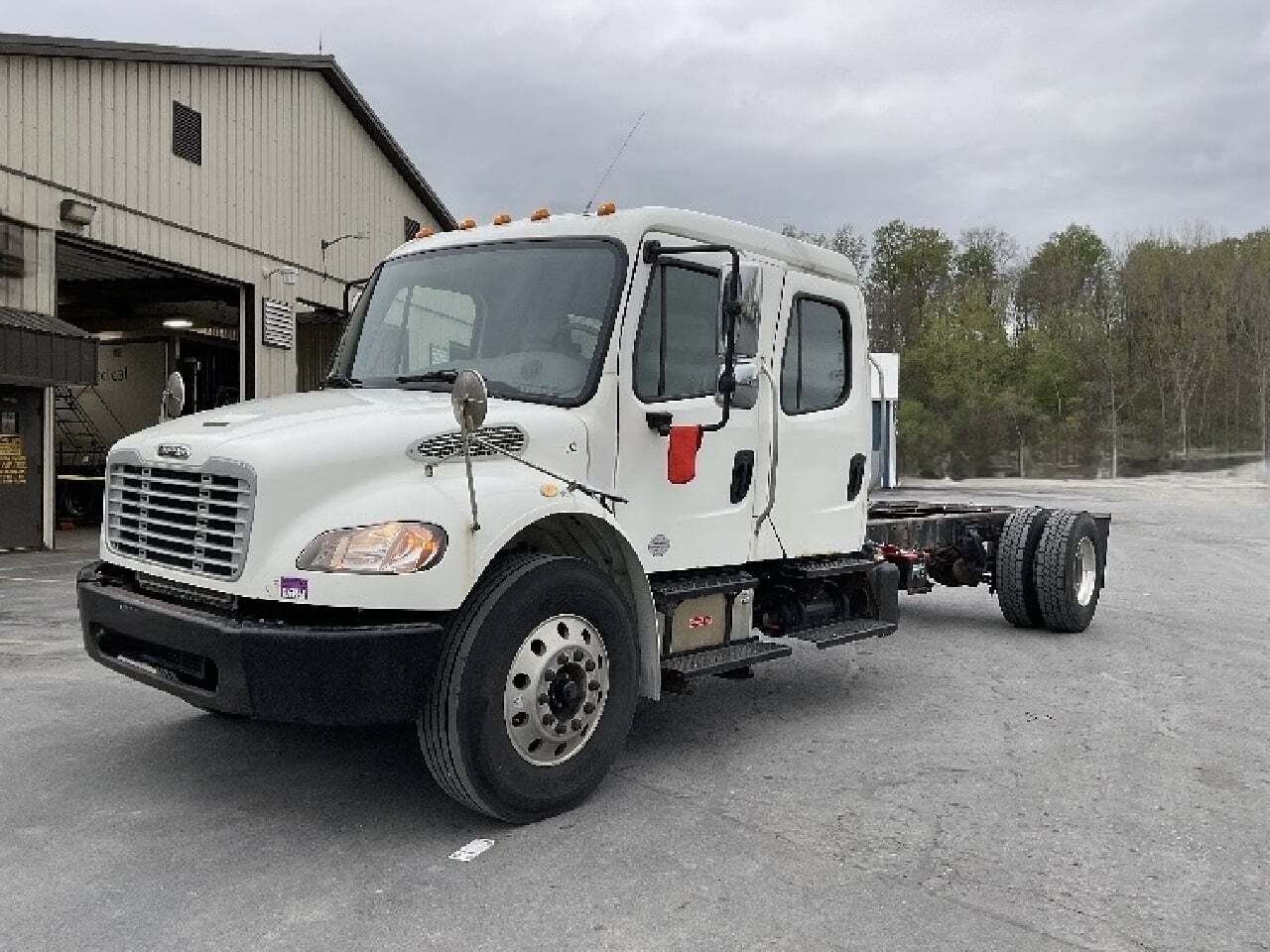 2019 FREIGHTLINER BUSINESS CLASS M2 106 in New Castle, DE