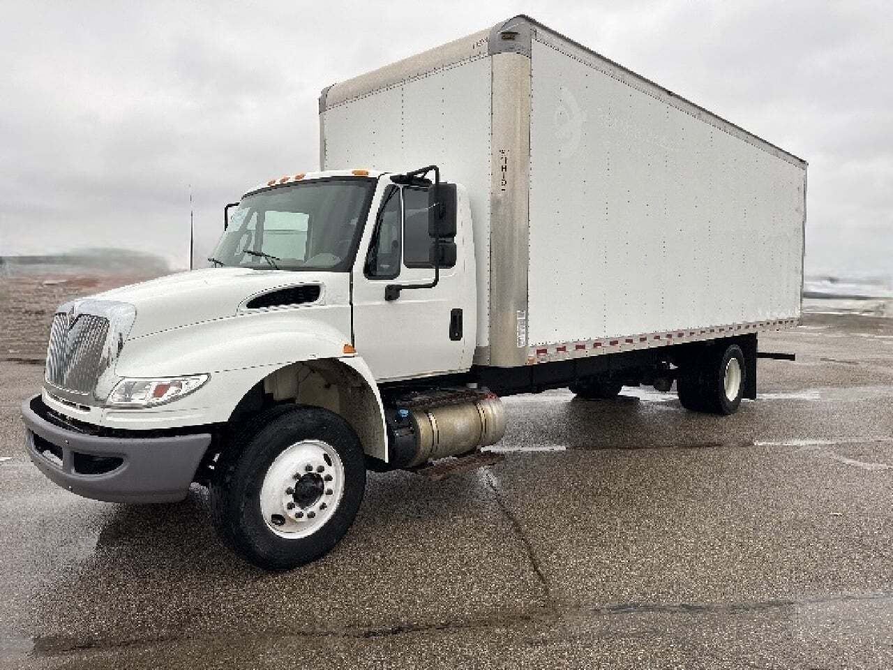 2019 INTERNATIONAL 4300 in New Castle, DE