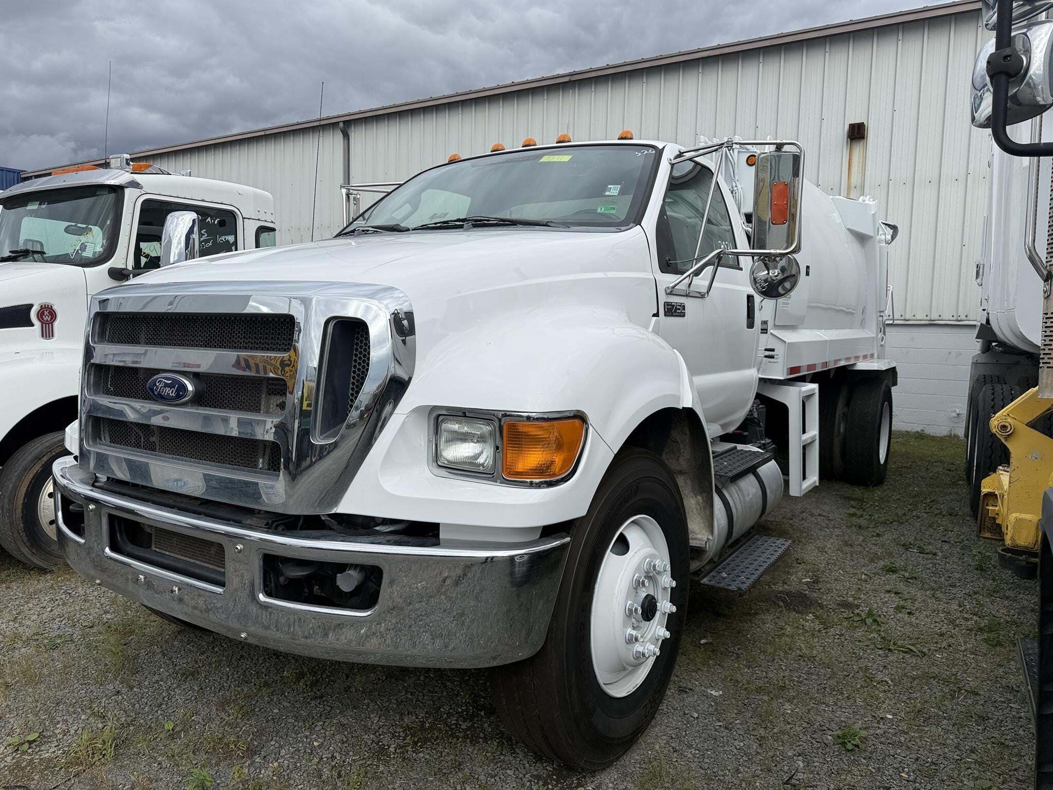 2015 FORD F750 in Bealeton, VA