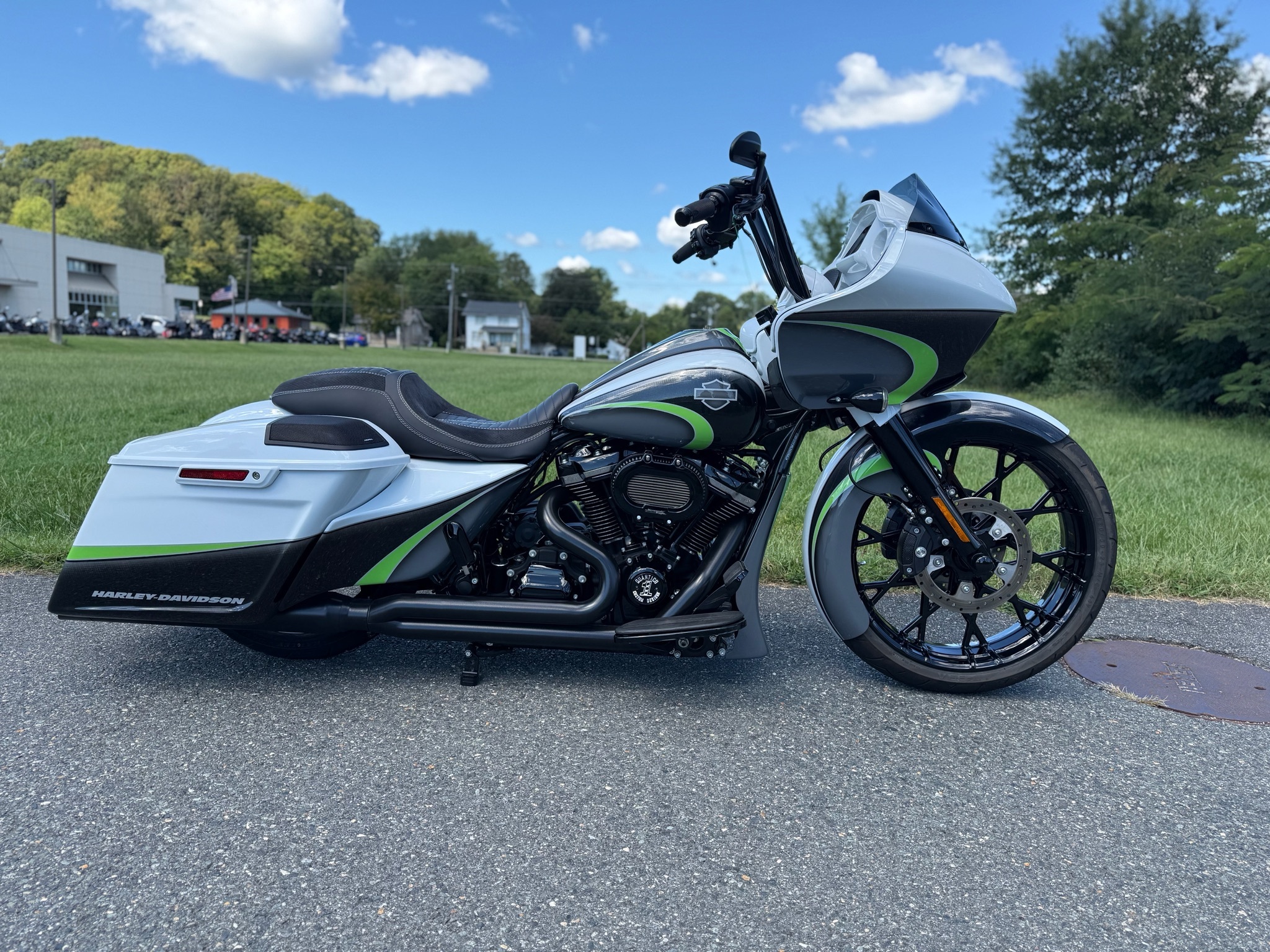 2020 Harley-Davidson ROAD GLIDE CUSTOM CUSTOM in Dumfries, VA