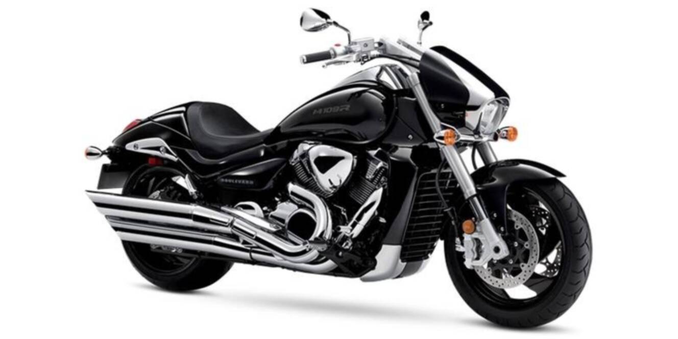 A photo of this 2025 Suzuki Boulevard M109R Glass Sparkle Black