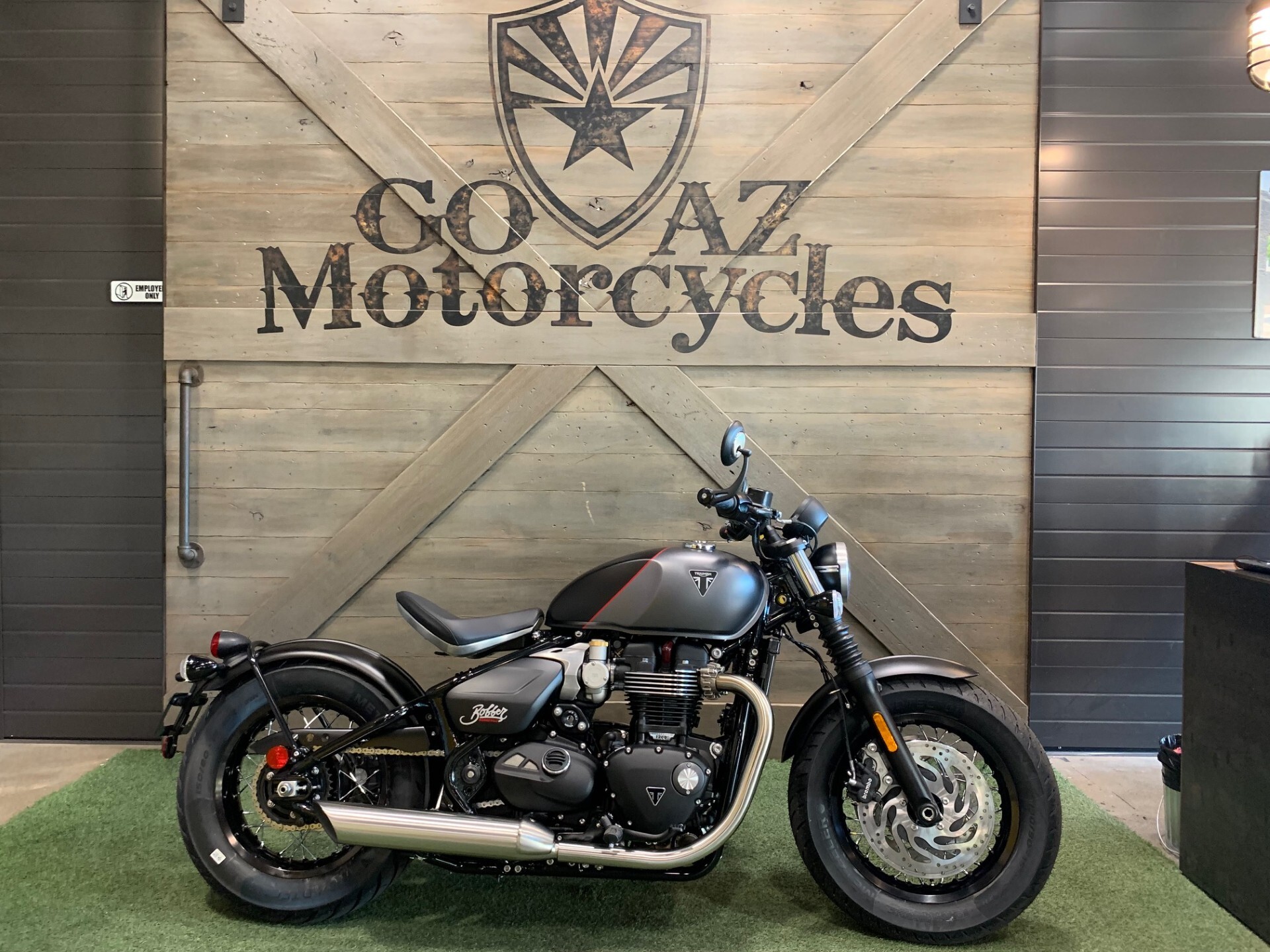2027 Triumph BONNEVILLE BOBBER BASE in Peoria, AZ