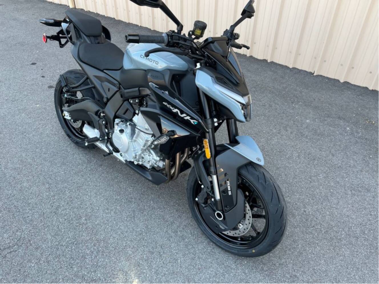 A photo of this 2026 CFMOTO 675NK