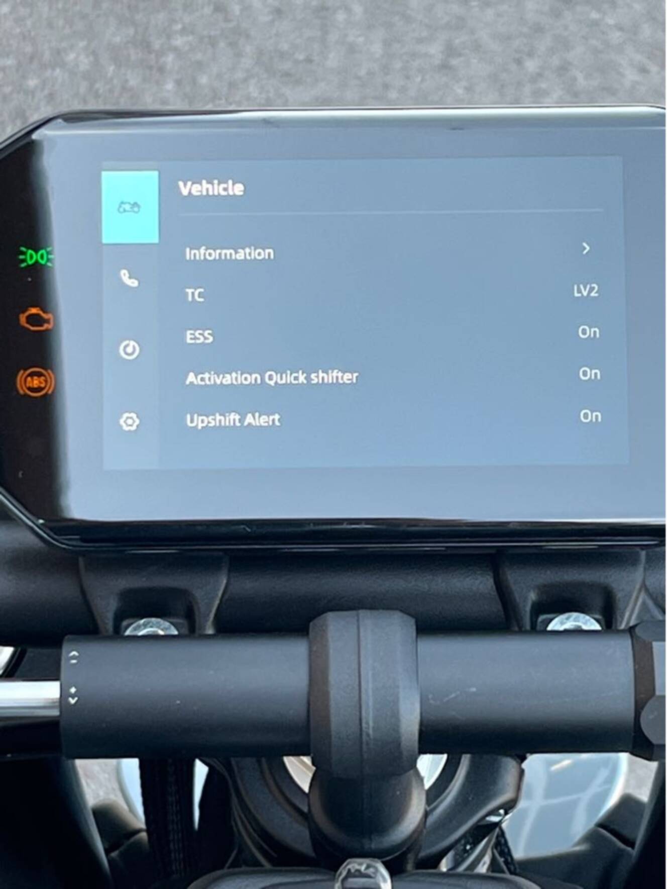 A photo of this 2026 CFMOTO 675NK
