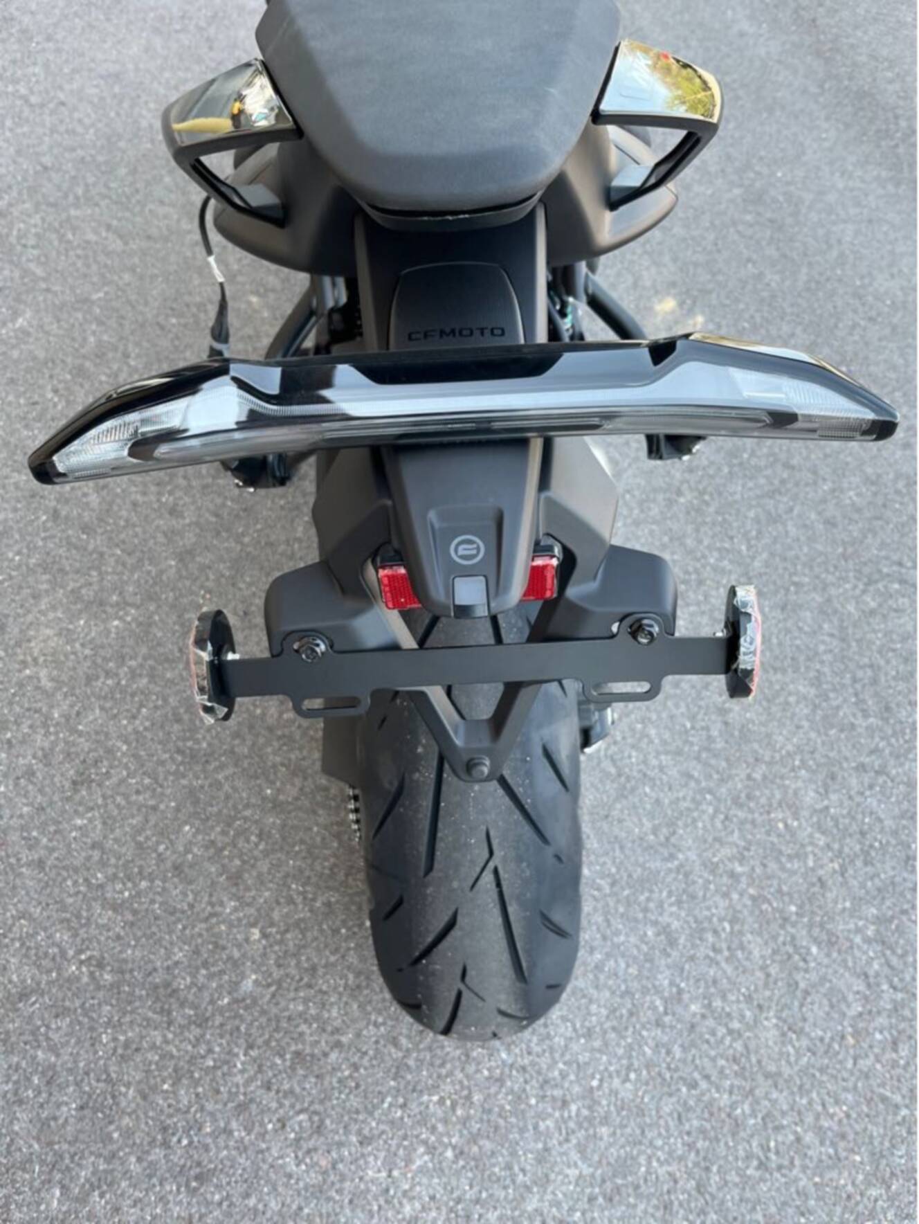 A photo of this 2026 CFMOTO 675NK