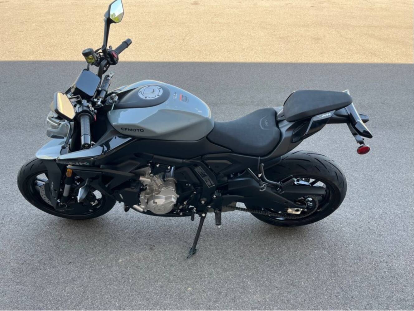 A photo of this 2026 CFMOTO 675NK